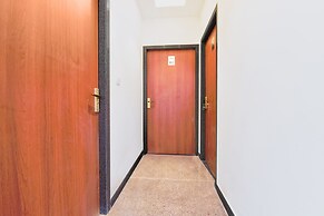 Fabhotel Samrat Regency