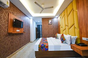 Fabhotel Grand Villa