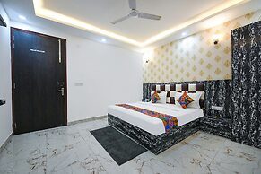 Fabhotel Grand Villa