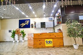 Fabhotel The Crystal Palace