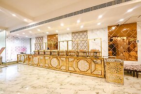 Fabhotel Royal'S Paradise