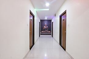 Fabhotel Royal Signature