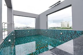 Fabhotel Prime The Water View Residency