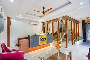 Fabhotel Amayra Inn