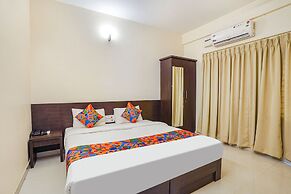 Fabhotel Willow Tree