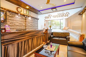 Fabhotel Willow Tree