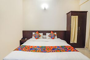 Fabhotel Willow Tree