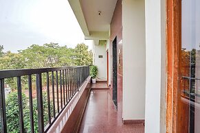 Fabhotel Willow Tree