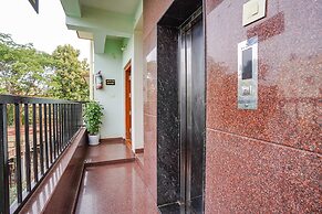 Fabhotel Willow Tree