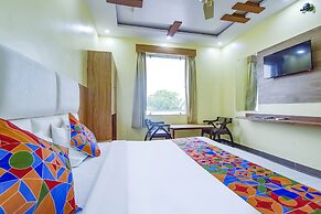 Fabhotel Madhav