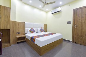 Fabhotel Madhav