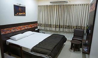 Fabhotel Rajdhani Ii