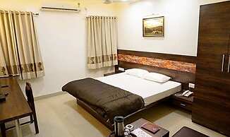 Fabhotel Rajdhani Ii