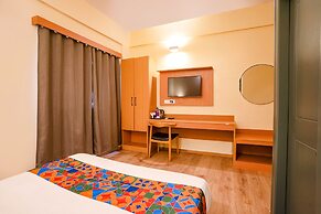 Fabhotel Royal Sterling