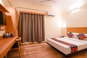 Fabhotel Royal Sterling