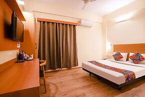 Fabhotel Royal Sterling