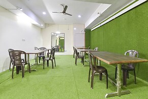 Fabhotel Rajwada Palace