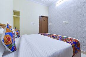 Fabhotel Rajwada Palace