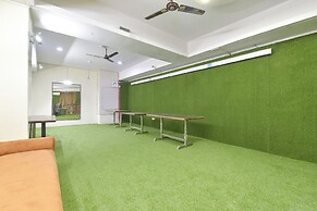 Fabhotel Rajwada Palace