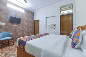 Fabhotel Rajwada Palace