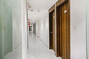 Fabhotel Rose Palace