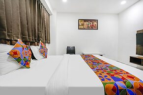 Fabhotel Rose Palace