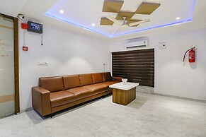 Fabhotel Rose Palace