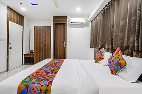 Fabhotel Rose Palace