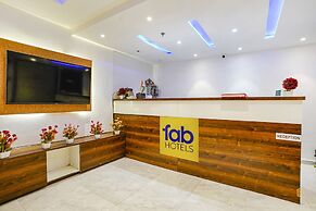 Fabhotel Rose Palace