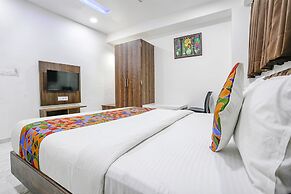 Fabhotel Rose Palace