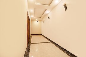 FabHotel Dreamz Inn