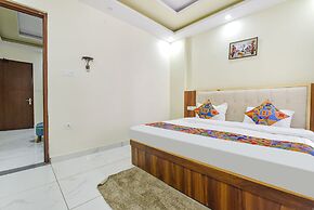 Fabhotel Hari Om Inn