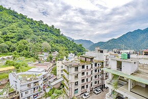 Fabhotel Hari Om Inn