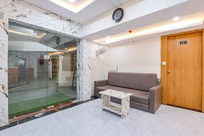Fabhotel Crystal I