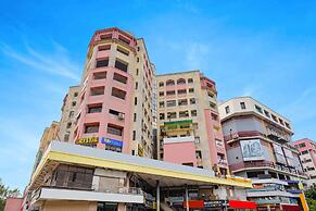 Fabhotel Crystal I