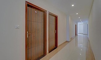 Fabhotel Shri Krishna Residency