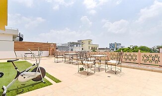 Fabhotel Kunadi Heritage
