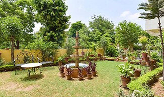 Fabhotel Kunadi Heritage