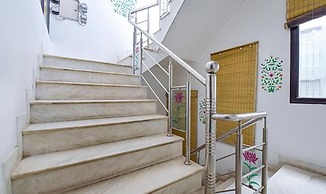 Fabhotel Kunadi Heritage