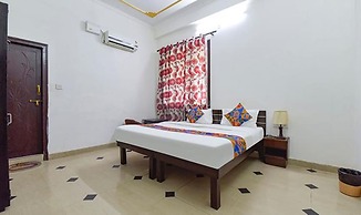 Fabhotel Kunadi Heritage