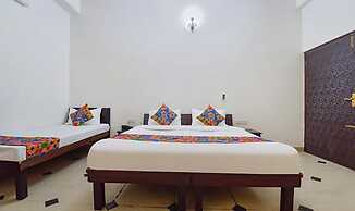 Fabhotel Kunadi Heritage