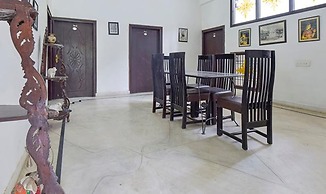 Fabhotel Kunadi Heritage