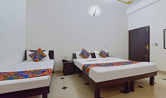 Fabhotel Kunadi Heritage