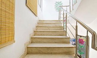 Fabhotel Kunadi Heritage