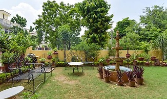 Fabhotel Kunadi Heritage