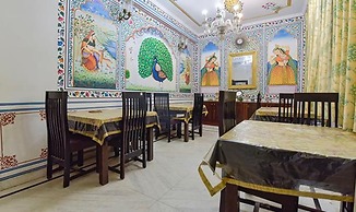 Fabhotel Kunadi Heritage