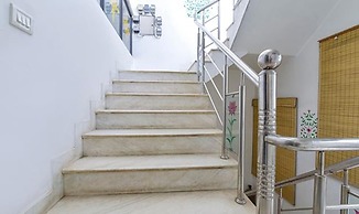 Fabhotel Kunadi Heritage