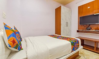 Fabhotel Lali Palace