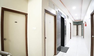 Fabhotel Champion Grand