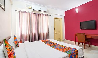 Fabhotel The Kings Suites